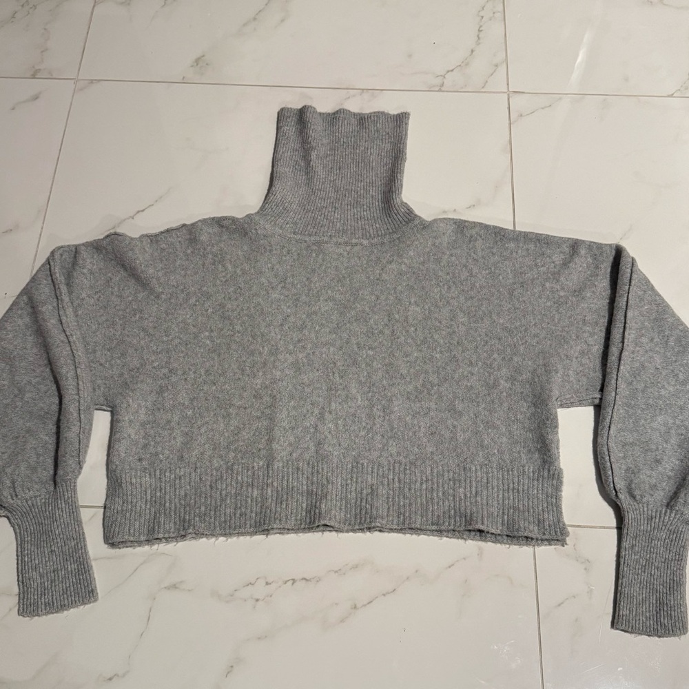 Urban Outfitters- Gray Soft Fuzzy Cropped - Turtleneck Sweater